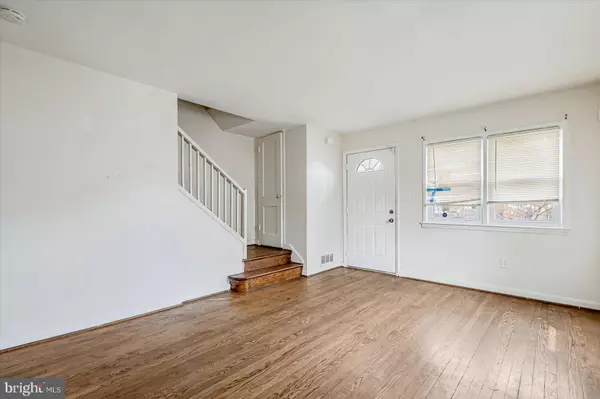 7111 E LOMBARD ST, Hyattsville, MD 20785