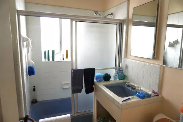 331 University Avenue, San Diego, CA 92103