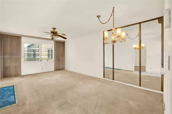 100 Berkley Rd #306, Hollywood, FL 33024