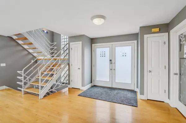 1611 Charleston Circle, Waunakee, WI 53597