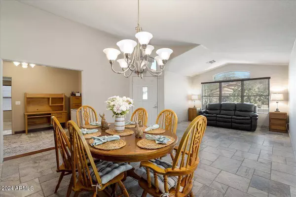 4327 E LONE CACTUS Drive, Phoenix, AZ 85050