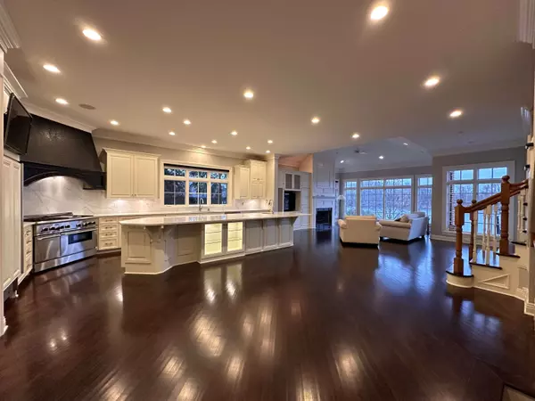 9062 Bay Breeze CT, Indianapolis, IN 46236