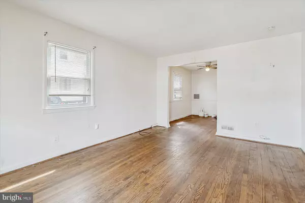 7111 E LOMBARD ST, Hyattsville, MD 20785