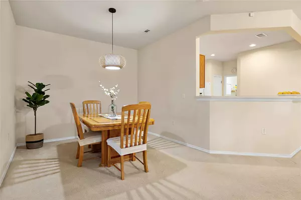 206 Bonham LOOP, Georgetown, TX 78633