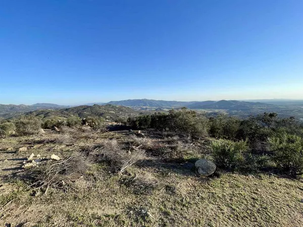 Skyline Truck TRL, Jamul, CA 91935