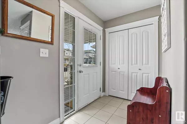 27 VERONICA HL, Spruce Grove, AB T7X 0G9