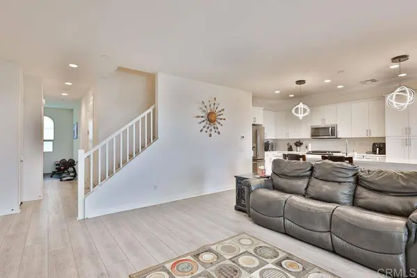 1220 Via Candelas, Oceanside, CA 92056