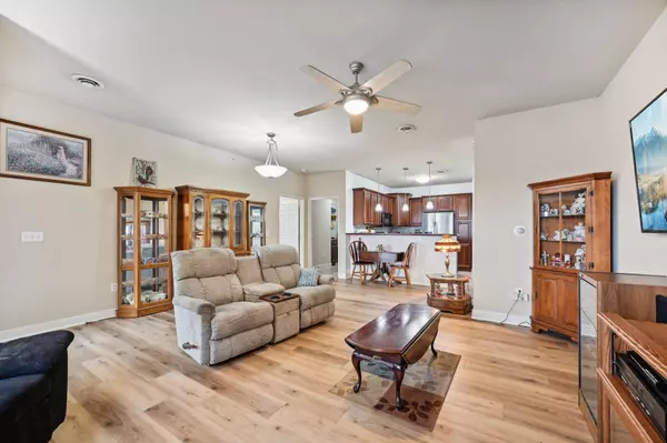 1300 School Street #212, Sun Prairie, WI 53590