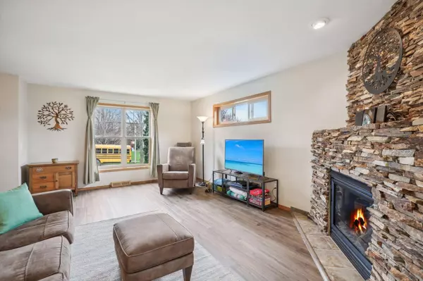 815 Sunnybrook Drive, Deforest, WI 53532