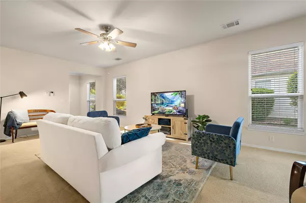 206 Bonham LOOP, Georgetown, TX 78633