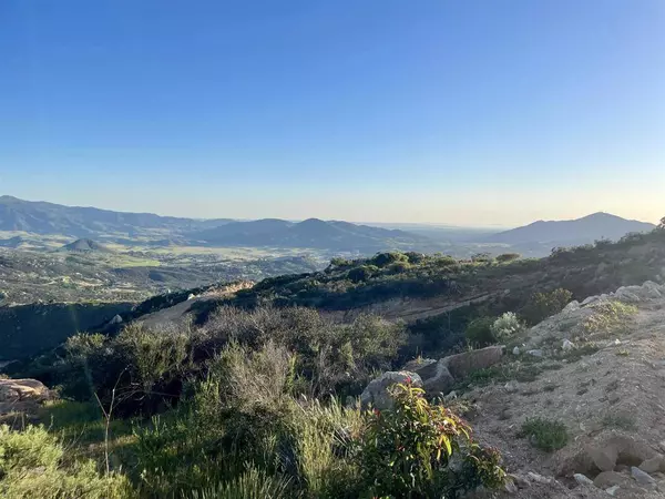 Skyline Truck TRL, Jamul, CA 91935