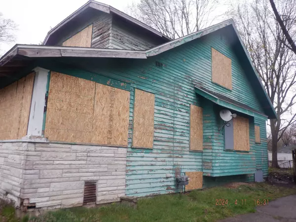 1213 Race Street, Kalamazoo, MI 49001