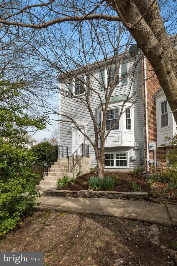 13998 NEW BRADDOCK RD, Centreville, VA 20121