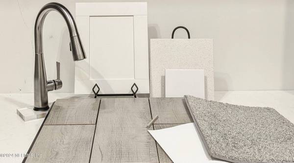 898 CEDAR SLOUGH DR, Jacksonville, FL 32220