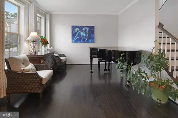 8000 HUBBLE DR, Lanham, MD 20706