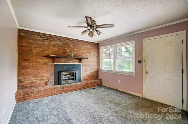 10370 Hartsell RD, Midland, NC 28107