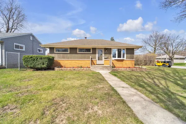 4147 S 55th St, Milwaukee, WI 53220