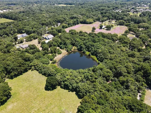 1624 GREENS DAIRY RD, Deland, FL 32720