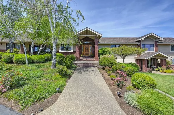 7358 Horseshoe Bar RD, Loomis, CA 95650