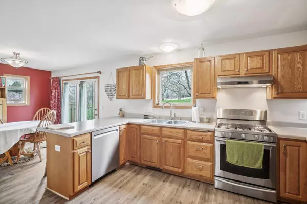 815 Sunnybrook Drive, Deforest, WI 53532