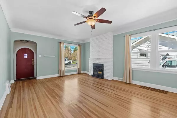 37 W 31st Ave, Spokane, WA 99203