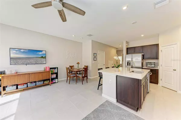 6223 WILLOWSIDE ST, Palmetto, FL 34221