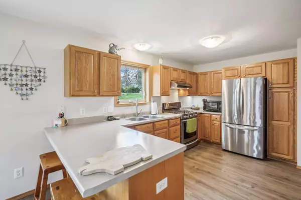 815 Sunnybrook Drive, Deforest, WI 53532