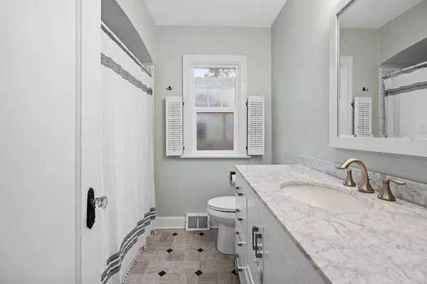 37 W 31st Ave, Spokane, WA 99203