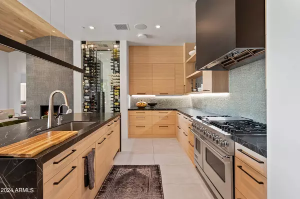 18690 N 101ST Place, Scottsdale, AZ 85255