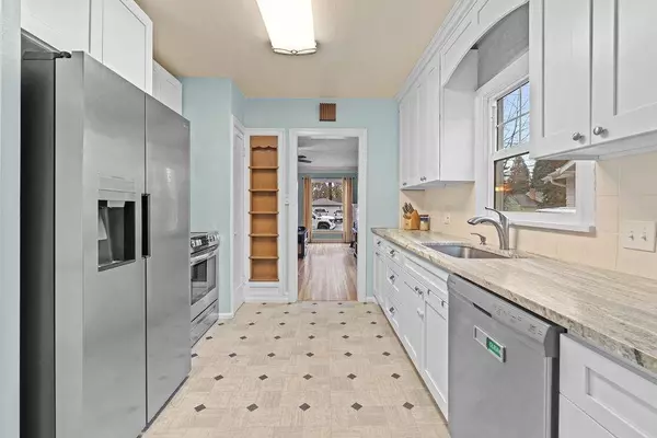 37 W 31st Ave, Spokane, WA 99203