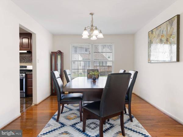 6 SPLIT RAIL LN, Newark, DE 19702