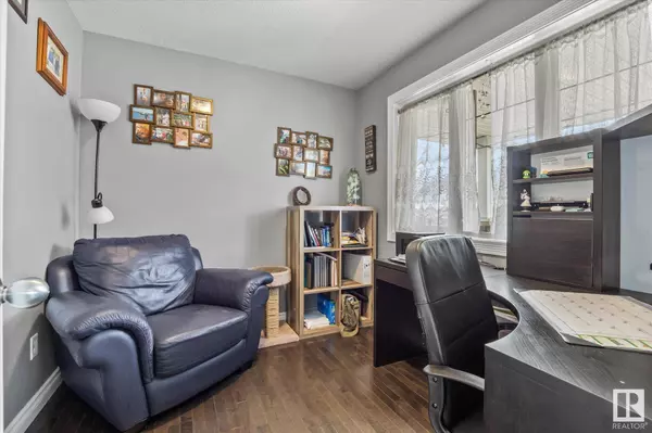 27 VERONICA HL, Spruce Grove, AB T7X 0G9