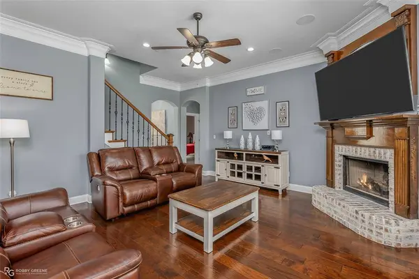 621 Bitter Pecan Drive, Bossier City, LA 71111