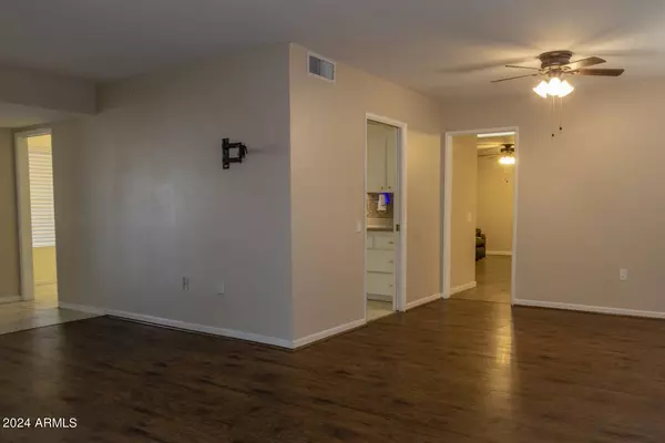 10114 W BURNS Drive, Sun City, AZ 85351