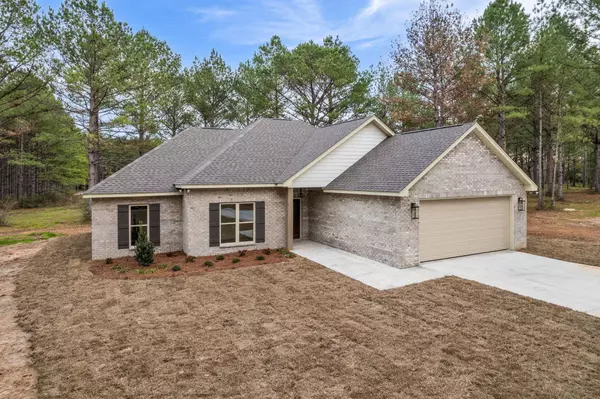 308 Anderson Rd, Hattiesburg, MS 39401