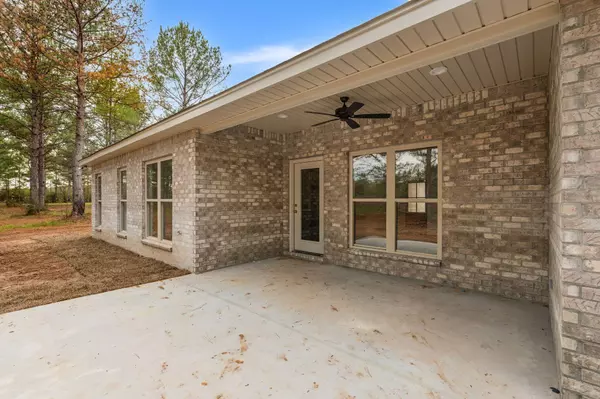 308 Anderson Rd, Hattiesburg, MS 39401