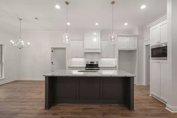 308 Anderson Rd, Hattiesburg, MS 39401