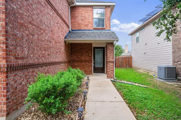 7328 S Glenn ST, Austin, TX 78744