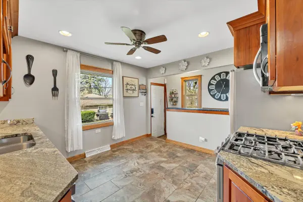 4147 S 55th St, Milwaukee, WI 53220