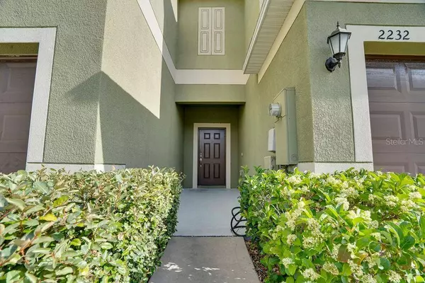 2232 GOLDEN FALCON DR, Ruskin, FL 33570