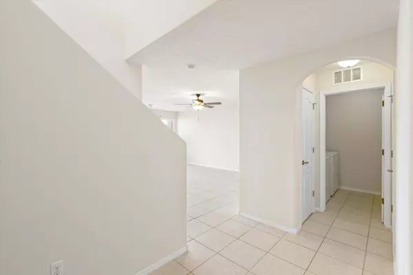 10835 Fort Point LN NE, Albuquerque, NM 87123