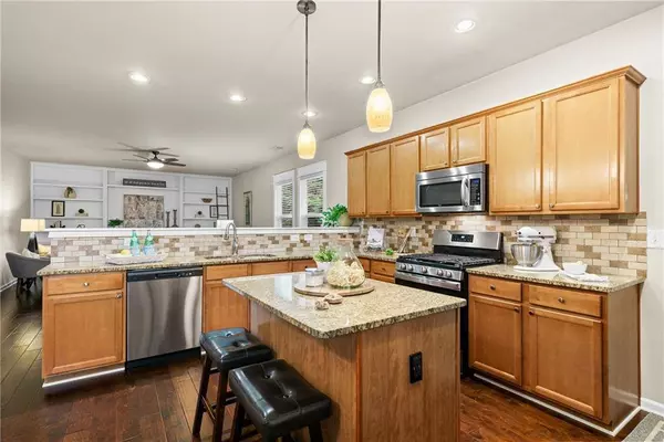 6768 Pierless AVE, Sugar Hill, GA 30518