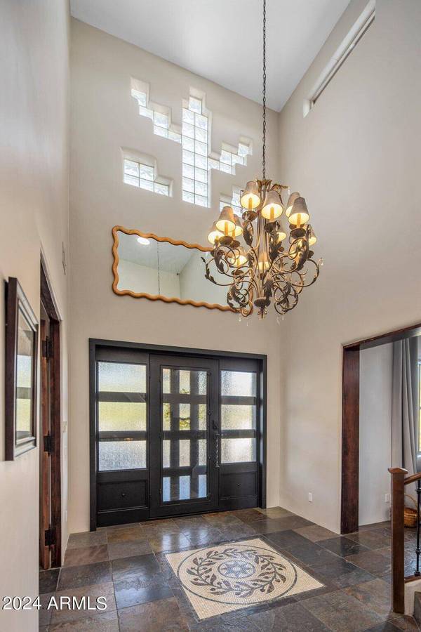 1447 E Echo Lane, Phoenix, AZ 85020