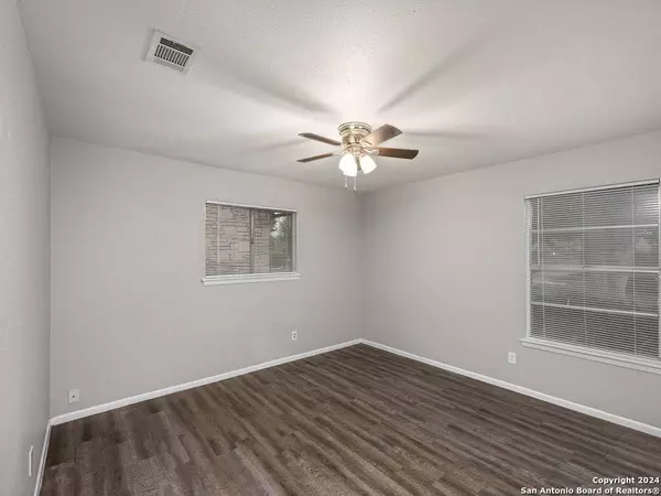 4111 MONACO DR, San Antonio, TX 78218-4335