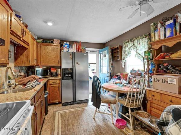 1317 Russell St, Morristown, TN 37813