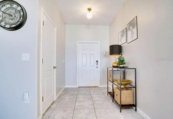 2232 GOLDEN FALCON DR, Ruskin, FL 33570