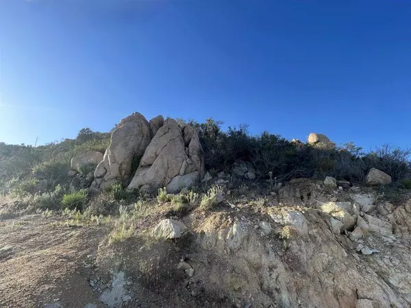 Skyline Truck TRL, Jamul, CA 91935