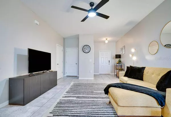 2232 GOLDEN FALCON DR, Ruskin, FL 33570