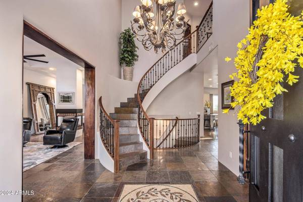 1447 E Echo Lane, Phoenix, AZ 85020