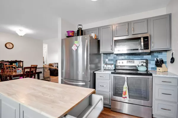 446 Cranklen Cir, Clarksville, TN 37042